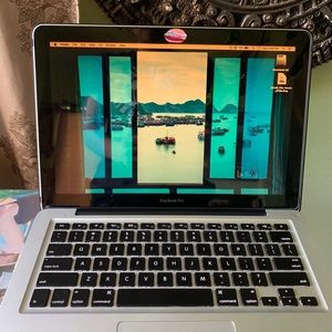 MACBOOK PRO loaded with music software